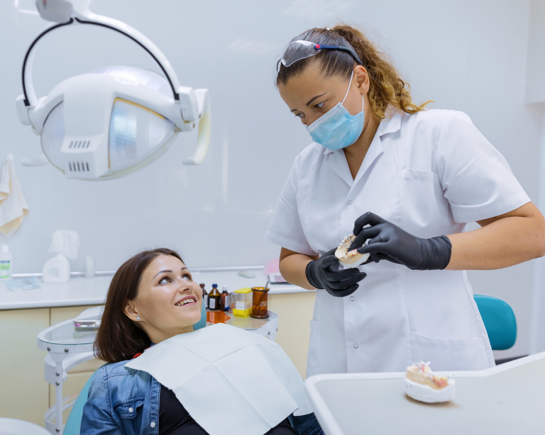 Cost of Dentures in Petrolia